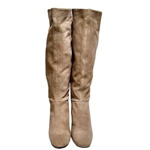 Zara Sand Ecru Suede boots Size 39.
